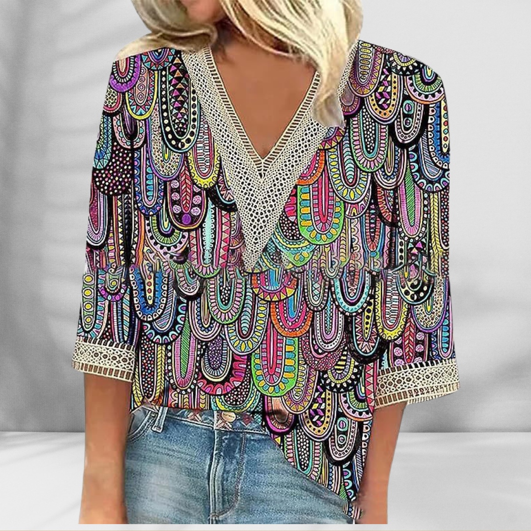 Elira – Bluză Boho Florală Cu Accente Croșetate